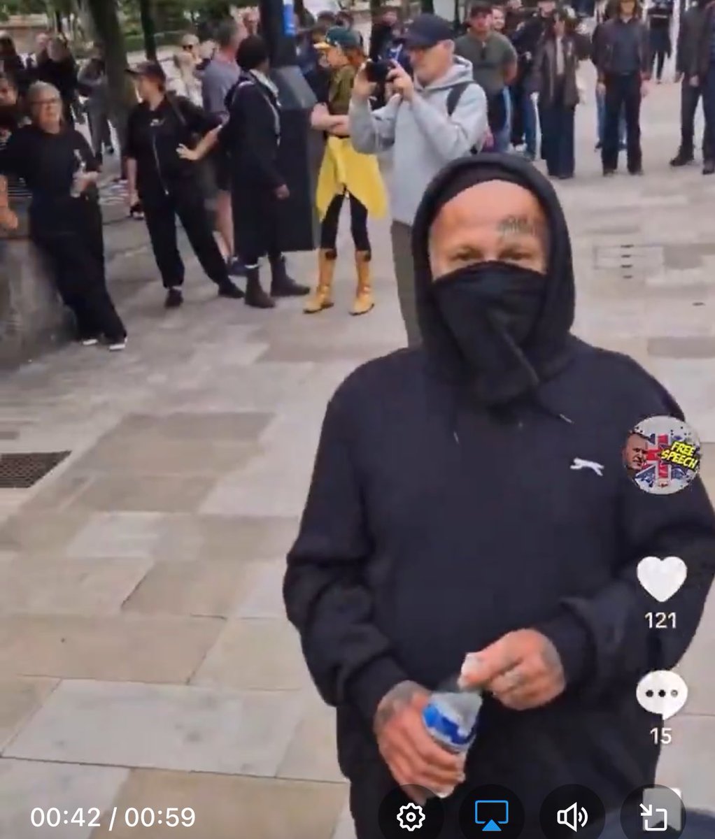 INFORMATION NEEDED: Has anyone got any footage of this individual UNMASKED? He was involved in an assault on a local in Liverpool last weekend.

PLEASE GET IN TOUCH!! All information sent to me, your identity will never be revealed.