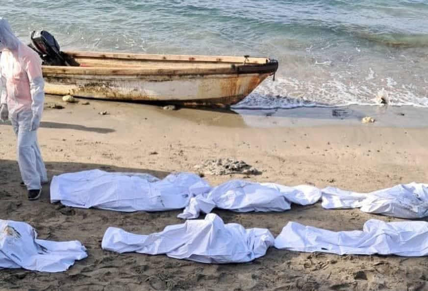 brirmijihed's tweet image. 🔴 Another Mediterranean-style tragedy off #Mauritania:
🚨144 people dead,only 16 survivors.
🚨40 bodies recovered so far.
A pirogue left from Gambia, drowned by EU #externalization policies that block safe routes and criminalize movement.Their blood is on Europe’s hands.