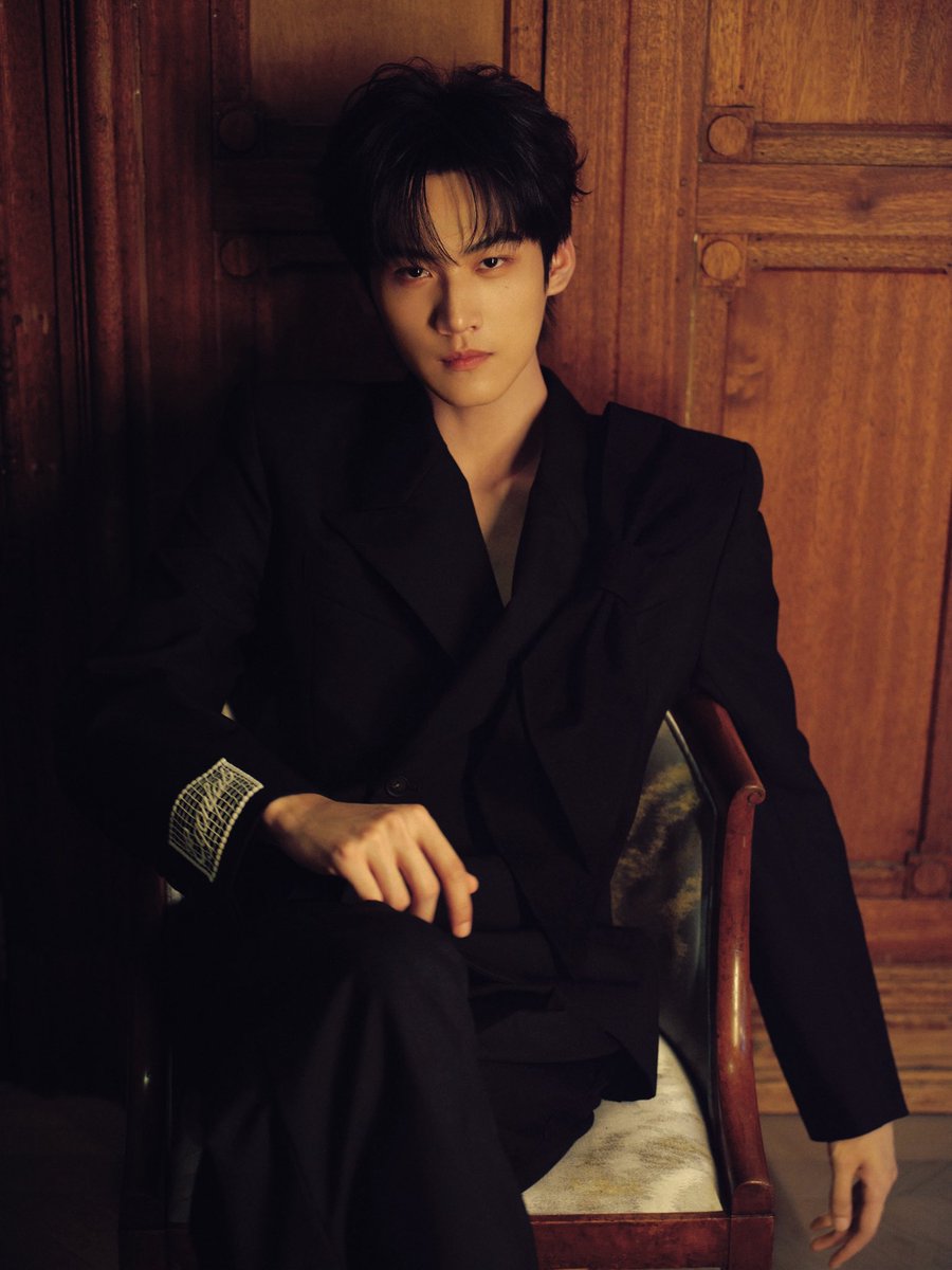 dramapotatoe's tweet image. #ZhouKeyu for TMALL Beauty Awards 

More - weibo.com/7910012892/520…