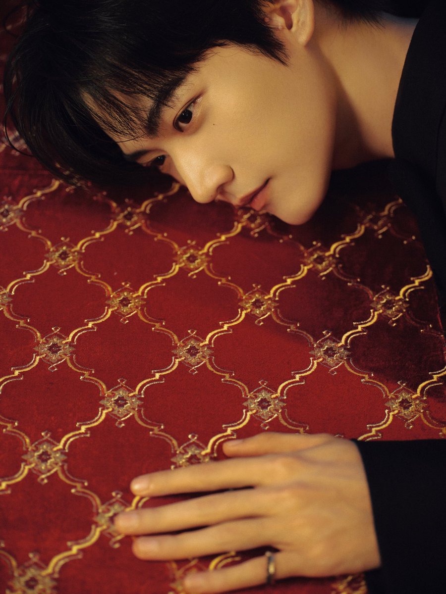 dramapotatoe's tweet image. #ZhouKeyu for TMALL Beauty Awards 

More - weibo.com/7910012892/520…