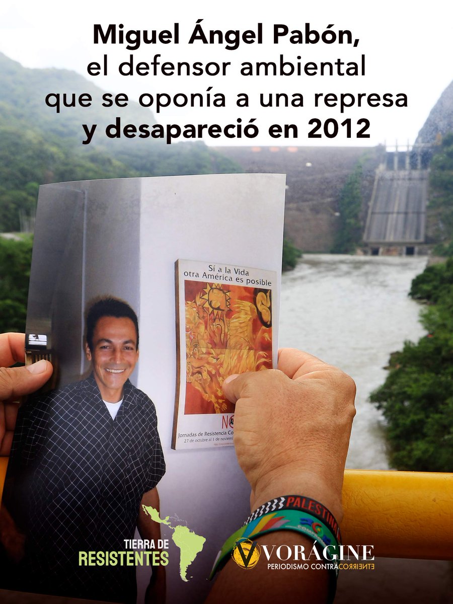 Vorágine (@voragineco) on Twitter photo Entre 2009, cuando inició la construcción de Hidrosogamoso, y 2014, cuando empezó a funcionar la central hidroeléctrica, fueron asesinados al menos seis defensores del territorio, y uno más resultó desaparecido. Esta es la historia del último de ellos.
En alianza con <a href="/CdR_/">Consejo de Redacción</a> Entre 2009, cuando inició la construcción de Hidrosogamoso, y 2014, cuando empezó a funcionar la central hidroeléctrica, fueron asesinados al menos seis defensores del territorio, y uno más resultó desaparecido. Esta es la historia del último de ellos.
En alianza con <a href="/CdR_/">Consejo de Redacción</a>