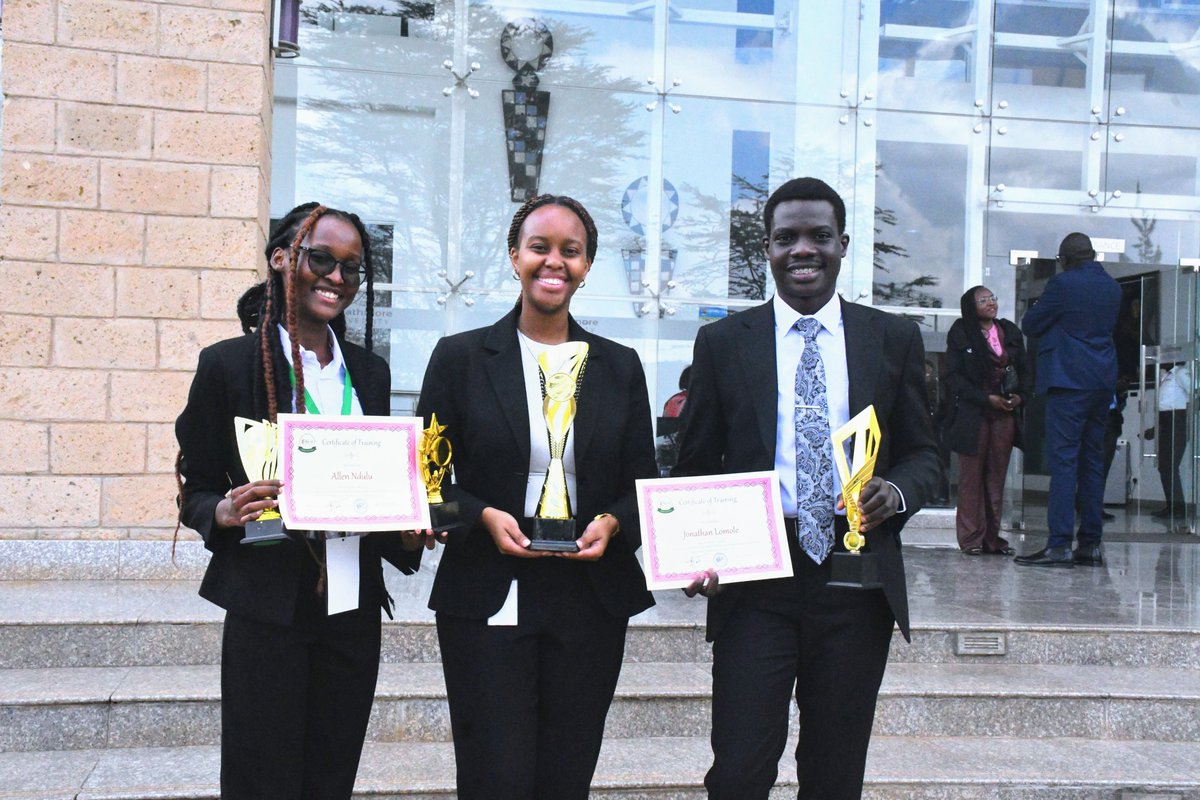StrathmoreLaw's tweet image. Proud to announce that our team; Jonathan Lomole &amp;amp; Allen Ndulu has won the Great Lakes Regional Moot Competition! 

This win makes SLS the first school ever to win 2 years in a row. 

The team also won Best Memorials, with Allen named Best Female Speaker &amp;amp; Best Overall Speaker.