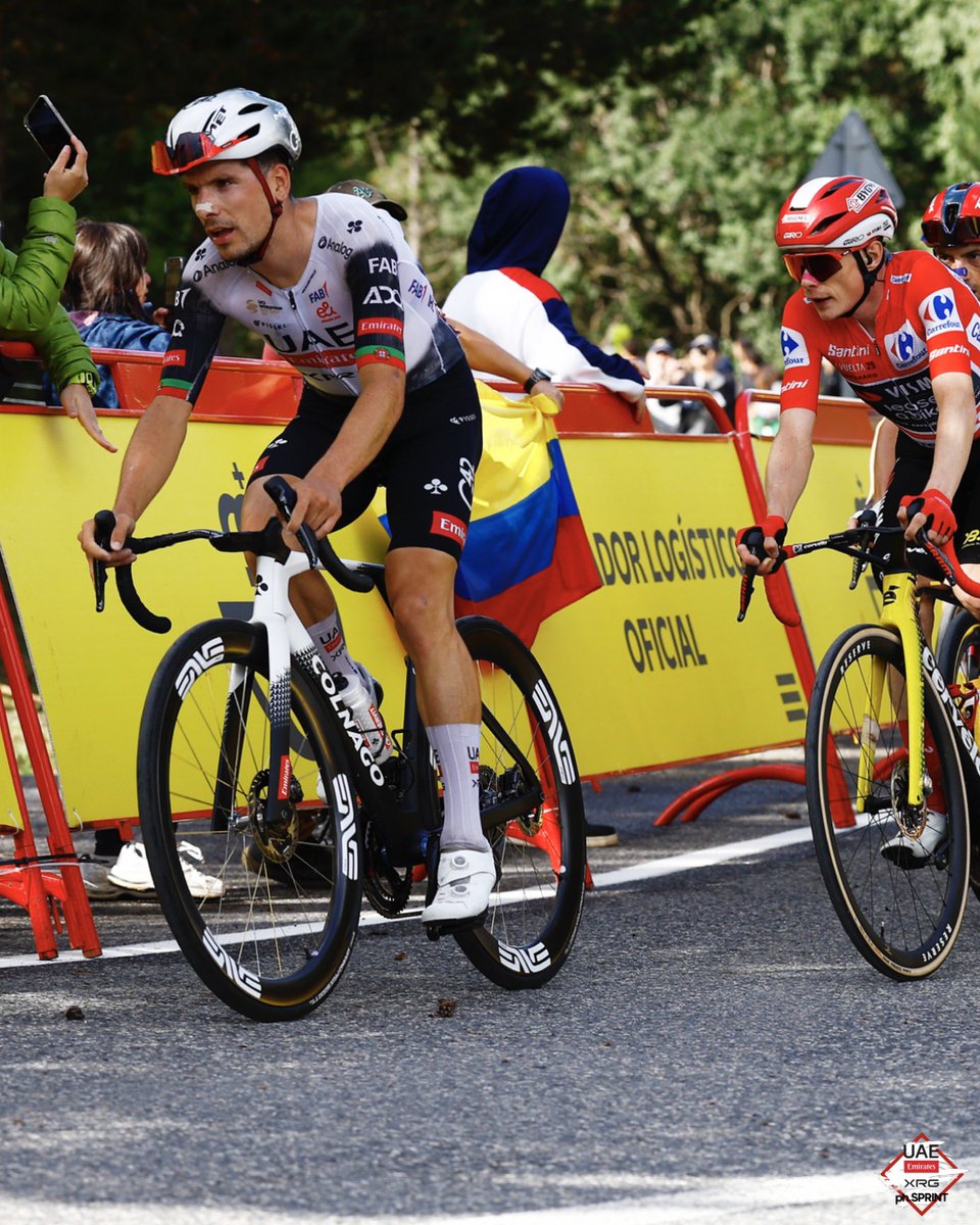 A word for the efforts of <a href="/JooAlmeida98/">João Almeida</a> today 👏🏻🇵🇹 #LaVuelta25 

In trademark João fashion, he rode to the beat of his own drum, paced his efforts and finished first of the GC contenders at the summit 🏔️

Bota Lume, bora João! 💪🏻 #WeAreUAE