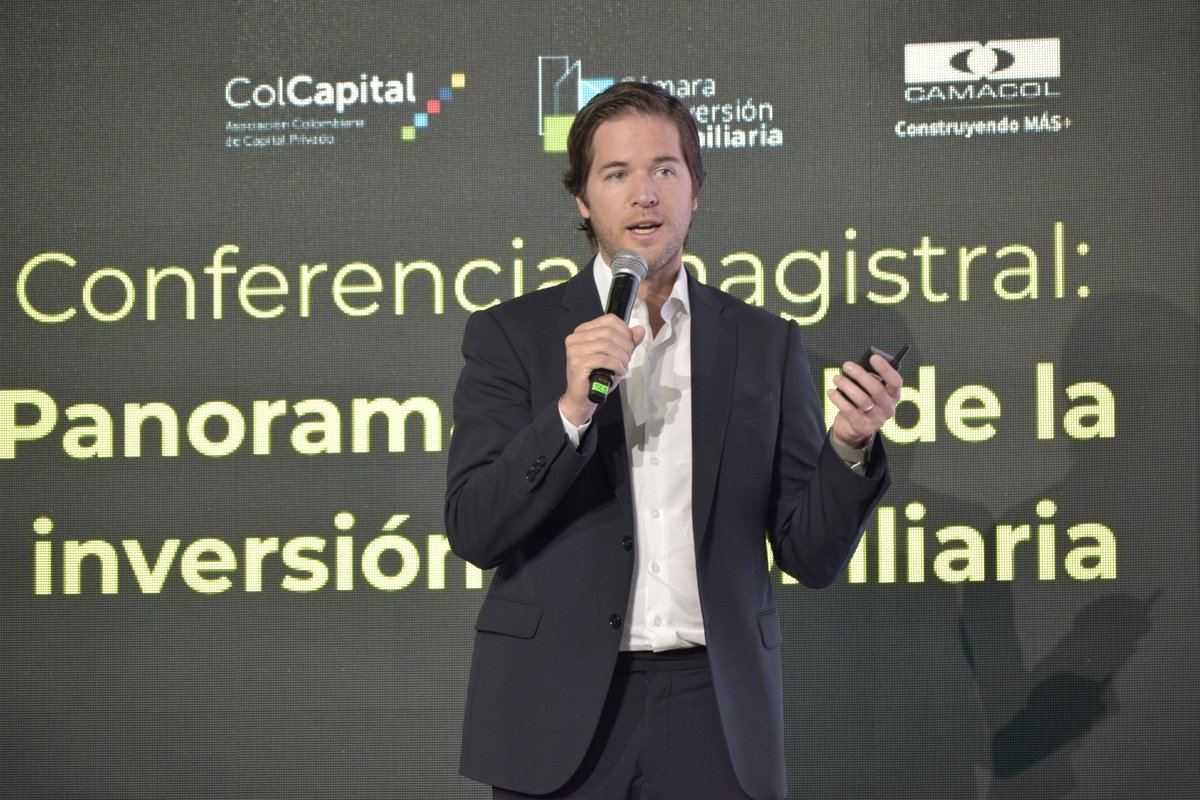 Camacol B&C (@camacolbogota) on Twitter photo Una mirada global para el sector: “Panorama global de inversión inmobiliaria” con <a href="/marcelofedak/">Marcelo Fedak</a>, Partner & Head of Global Real Estate Ex-Brazil en Patria.
Sigue nuestras actualizaciones en tiempo real.
#CongresoDeInversion2025 #CamacolByC Una mirada global para el sector: “Panorama global de inversión inmobiliaria” con <a href="/marcelofedak/">Marcelo Fedak</a>, Partner & Head of Global Real Estate Ex-Brazil en Patria.
Sigue nuestras actualizaciones en tiempo real.
#CongresoDeInversion2025 #CamacolByC