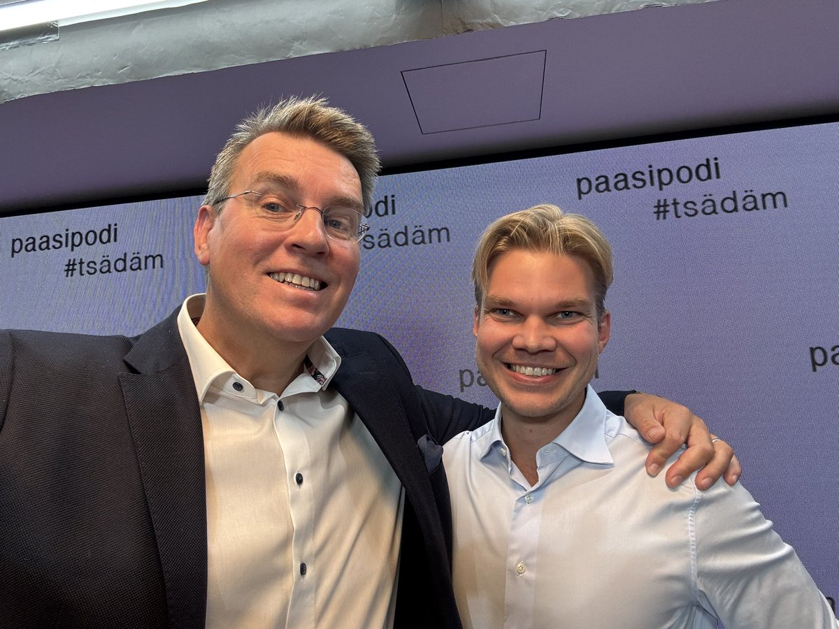MartinPaasi's tweet photo. TsÄdÄM 🔥🔥🔥
Taas se oman #paasipodi:n kuuntelun vastuun aika viikosta.
Tiedätkö mikä on #joustava #datakeskus?
Se on sellainen, joka #takaa puhtaan #sähkön #tuottajille ja #uusille #hankkeille #minimihinnan.
Poistaa aikalailla riskiä ja kasvattaa kivasti kannattavuutta tällainen 😳
Tästä ja paljosta muustakin puhuttiin @Nordblock_Fi :in perustajan ja mainion tojmarin Jaakko Kaijalan kanssa.
Hey Boom, Boom, Boomerit, tää kannattaa kuun, kuun, kuunnella 🙄 (okej, otan takkini..)
Mut tosta 👇👇👇 lähtee:
https://t.co/x5iFQb7GOi