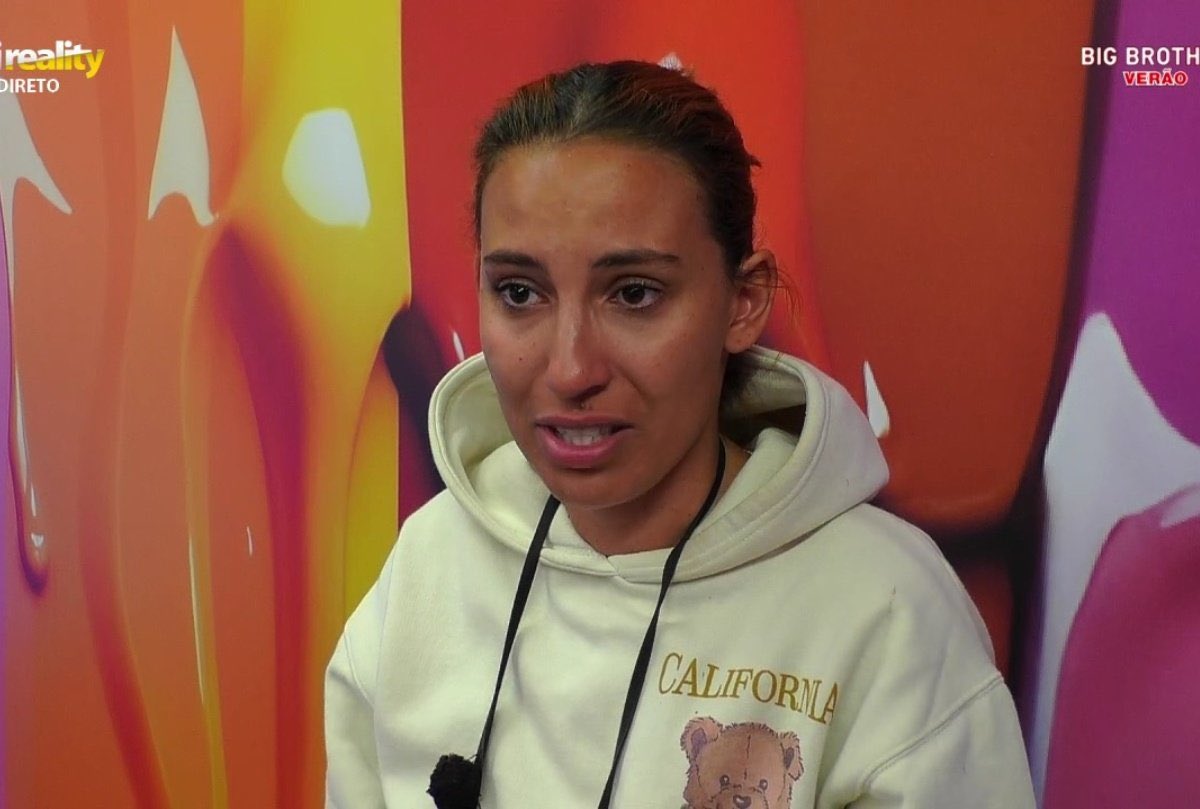 Desculpem mas isto não pode ser real! Tudo o que ela está a sentir agora (nem 24h passaram) foi o que ela fez conscientemente à Jéssica durante o programa inteiro… mas no final é esta concorrente que querem que vença #bbtvi
