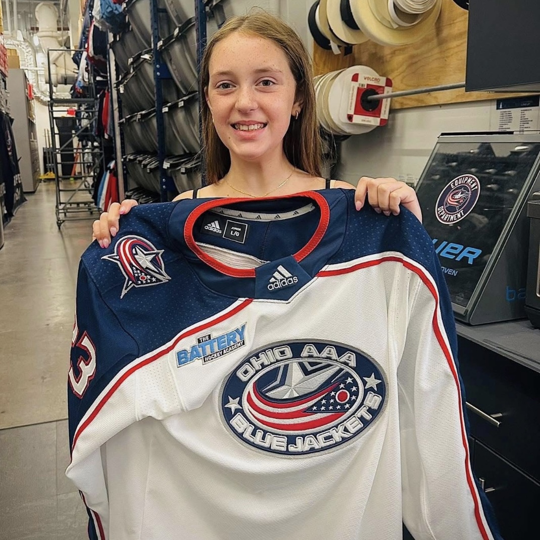 AAABlueJackets's tweet image. All of our love, positive energy and support is with 12U Girls player Quinn Halstead and her family. Quinn has been diagnosed with a brain tumor and will undergo surgery tomorrow to remove it. 

We can&apos;t wait to have you back on the ice, Quinn! You got this!!! 

SUPPORT QUINN…