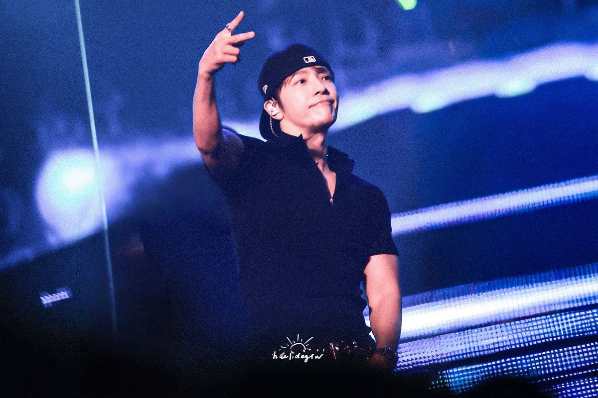 250823 SUPER SHOW IN SEOUL ‘D2’

SUJU NIGHTCLUB✨✨🥹
DONGHAE VER.
<a href="/donghae861015/">Super Junior 이동해</a> 

#동해 #Donghae 
#슈퍼주니어 #superjunior
