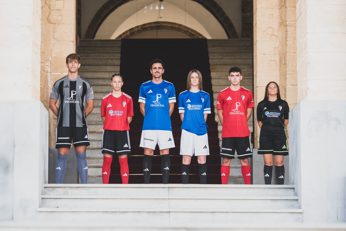 𝐿𝑎 𝑑𝑒 𝑡𝑜𝑑𝑜𝑠 𝑙𝑜𝑠 𝑖𝑠𝑙𝑒𝑛̃𝑜𝑠. 
𝐿𝑎 𝑞𝑢𝑒 𝑛𝑜𝑠 ℎ𝑎 𝑎𝑐𝑜𝑚𝑝𝑎𝑛̃𝑎𝑑𝑜 𝑠𝑖𝑒𝑚𝑝𝑟𝑒. 

🤝 <a href="/adidasfootball/">adidas Football</a> <a href="/futbolemotion/">Fútbol Emotion</a> 

#CDSanFernando1940