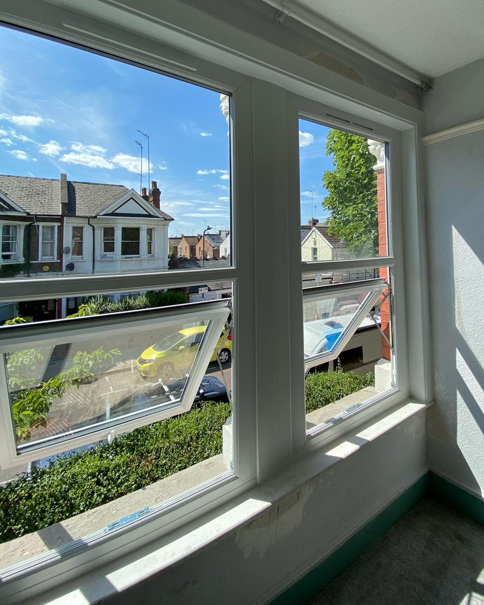 WembleyWindows's tweet image. Framing the outside world with crisp, contemporary lines, these uPVC windows flood interiors with natural light while offering the strength and efficiency modern living demands.

#WembleyWindows #uPVCWindow #CompositeDoor #CasementWindow #HomeRefurb #HomeImprovement