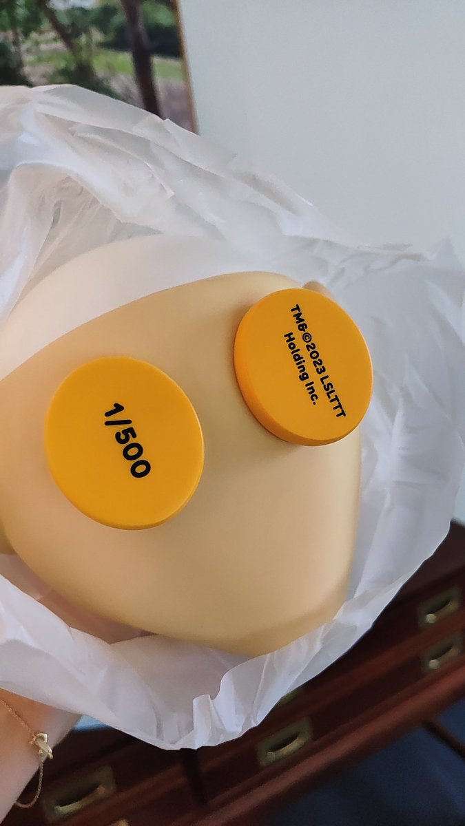 the king is finally here 👑