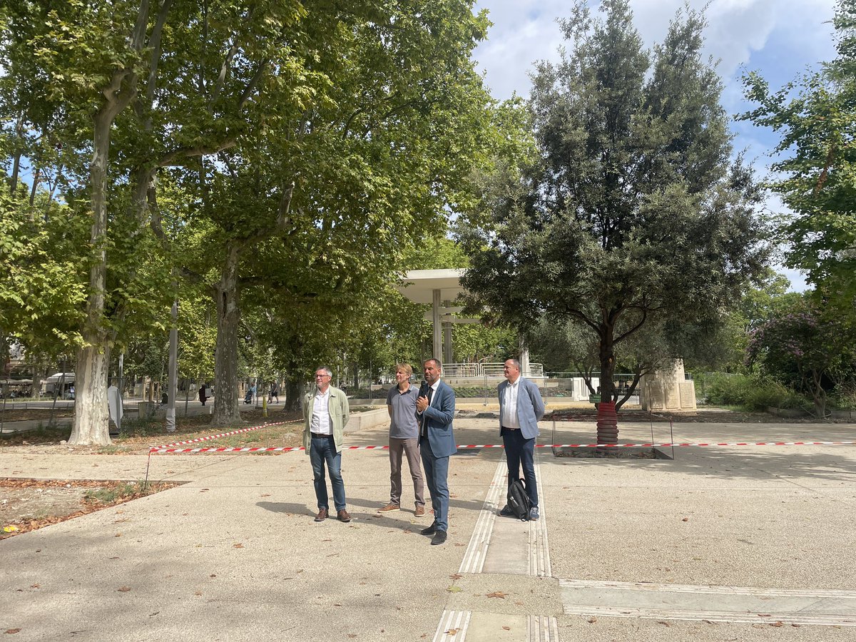 Altémed accompagne <a href="/montpellier_/">Ville de Montpellier</a> dans la transformation des espaces publics du centre-ville.
✅ Place Max Rouquette rendue piétonne et végétalisée
✅ Place des Martyrs repensée avec jets d’eau
✅ Comédie-Esplanade rafraîchies
👉 Des chantiers emblématiques bientôt livrés !