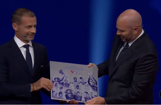 CarefreeLewisG's tweet photo. UEFA Officially acknowledging the most successful team in Europe.

YOUR WORLD CHAMPIONS, THE GARGANTUAN CHELSEA https://t.co/c3qCXg6Uow