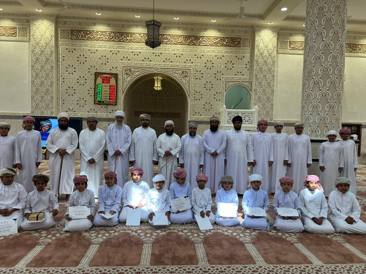 RasAljbl's tweet photo. “ختامها مسك ✨
بكل فخر نطوي صفحة ملتقى رأس الجبل الصيفي الخامس، بعد أيامٍ ملأى بالعلم والإيمان والأنشطة التي جمعت القلوب على الخير 🌿🤝
شكرًا لأبطال الملتقى من مشرفين ومتطوعين ومشاركين… أنتم سرّ النجاح! 💚
#ملتقى_رأس_الجبل” https://t.co/oOsiv840CV