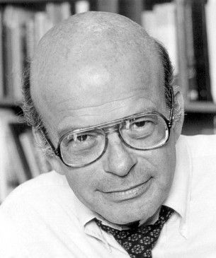 anupriyadoll5's tweet image. Est-ce que les psys peuvent dire si quelqu'un est vraiment dingue ?

En 1973, David Rosenhan envoyé 8 personnes parfaitement normales dans des hôpitaux psychiatriques à travers les US.

Ce qu'il a découvert ensuite a révélé le côté secret de la psychologie…🧵