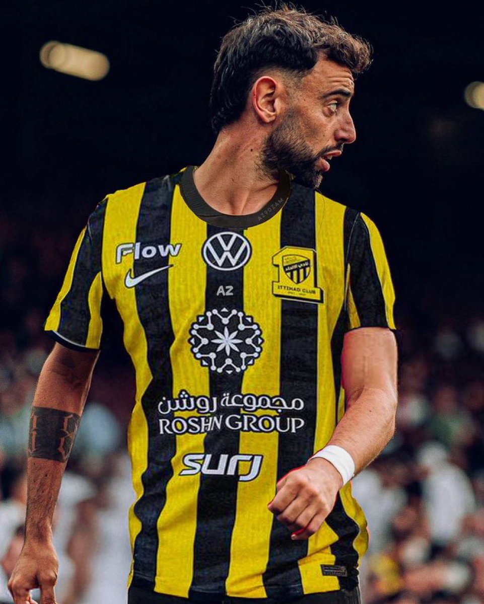 Nmoorsa's tweet image. 🟡⚫️ نادي الاتحاد قبل تبدأ الصيفية كان فقط ينقصه محور بديل فابي ولاعب بديل ل عوار! 

لكن فجأة نشوف الصيفية كلها كوارث وضحك على الجمهور 🤷‍♂️! 

صوتكم مسموع ،الامور طيبه ،فيه ميزانيه 
والاتحاد امانه ب أعناقنا ! 
وبالنهاية ماشفنا أفعال @FahdCynndy 

 #الصفقات_السوبر_مطلبنا_ياسندي 🟡🚨