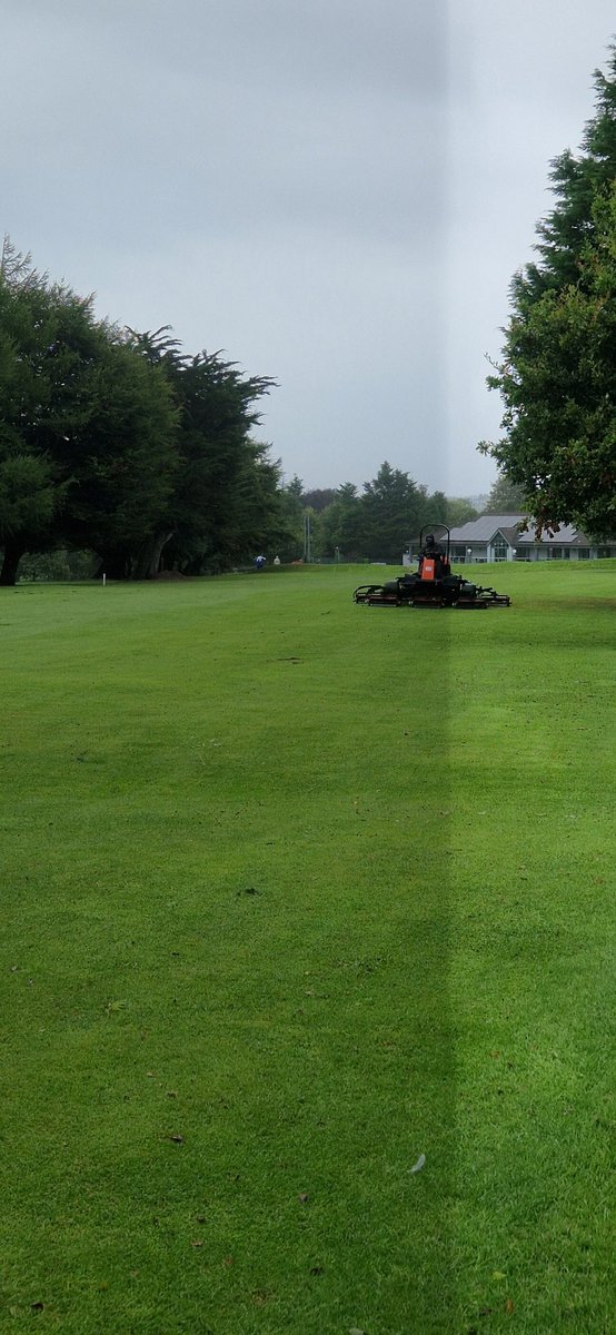 Jack_B_Hanrahan's tweet image. Delighted to get add a 7 unit fairway mower to the fleet. It will take a while to get used to the width! @GeaneyL @FergalInfo @JacobsenTurf