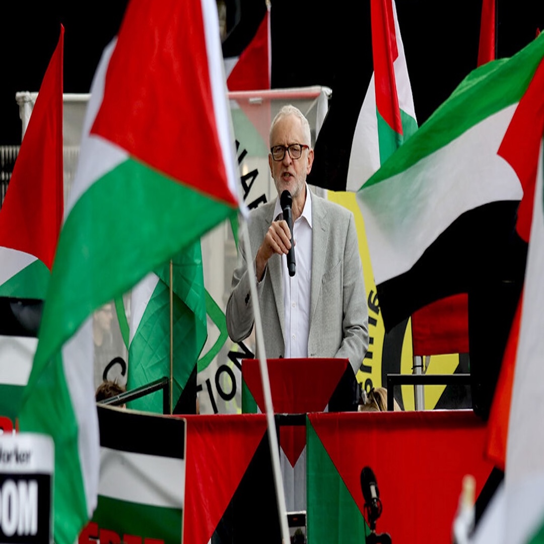 GuyPortman's tweet image. Gazarette's - a condition not dissimilar to Tourette's. Sufferers blurt continuously about the subject and have little concern for the people they purport to represent. #Corbyn #YourParty #Palestine