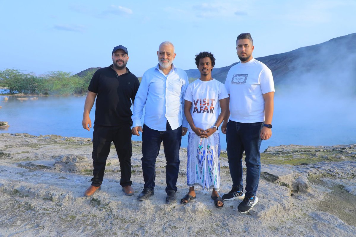 WadeUsman's tweet photo. AlalobadHotSpring  
After the closing ceremonies of International palm  Date Festival participants from various countries were visited the Alo-Bad hot spring
#visitafar https://t.co/wY3IGX13rC