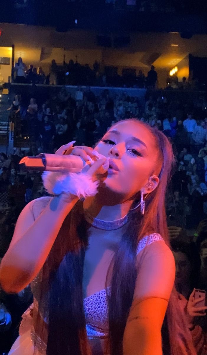 ArianaWorldHQ's tweet image. 🕯️ 🕯️ YOU WILL GET TICKETS FOR THE ETERNAL SUNSHINE TOUR  🕯️ 🕯️