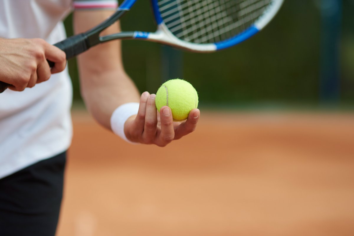 Visita la web de la Sección #TenisCAO 🎾 del Centro Asturiano de Oviedo, para toda la info 📲: clases, torneos, escuela, equipos y mucho más. ¡Ven a jugar y formar parte de esta gran familia! 💪✨ caoviedo.es/secciones/depo…
