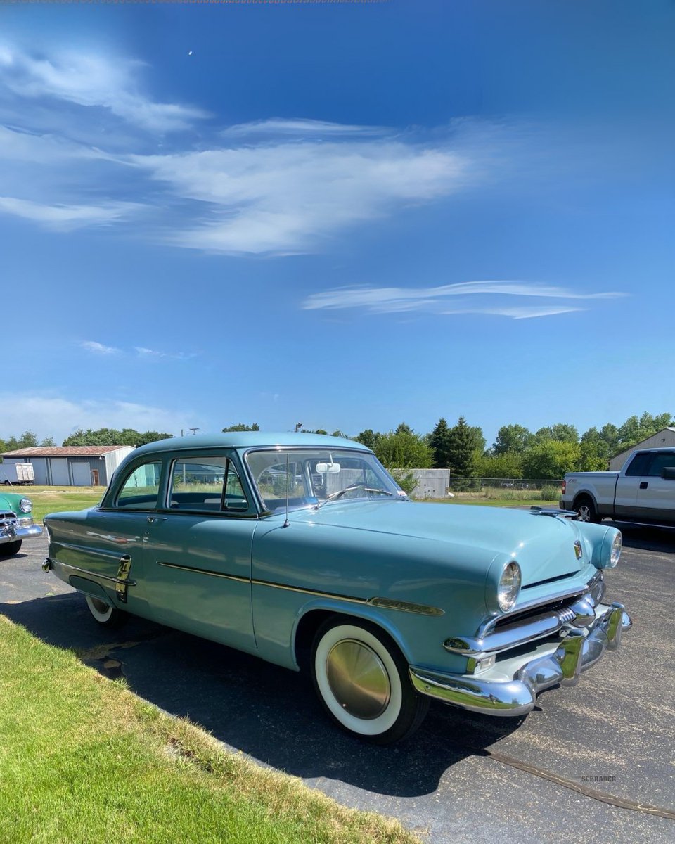 EQfacts's tweet image. It's #ThrowbackThursday ! ⏰🔙

Check out Schrader Auction's upcoming Estate Auction this weekend featuring a great lineup of collector cars. Register to bid now!

📅  August 30
⌚ 10 AM EDT
📍 Three Rivers, MI
🔗 ow.ly/26qj50WMUVa

#CollectorCars #VintageCars #CarAuction