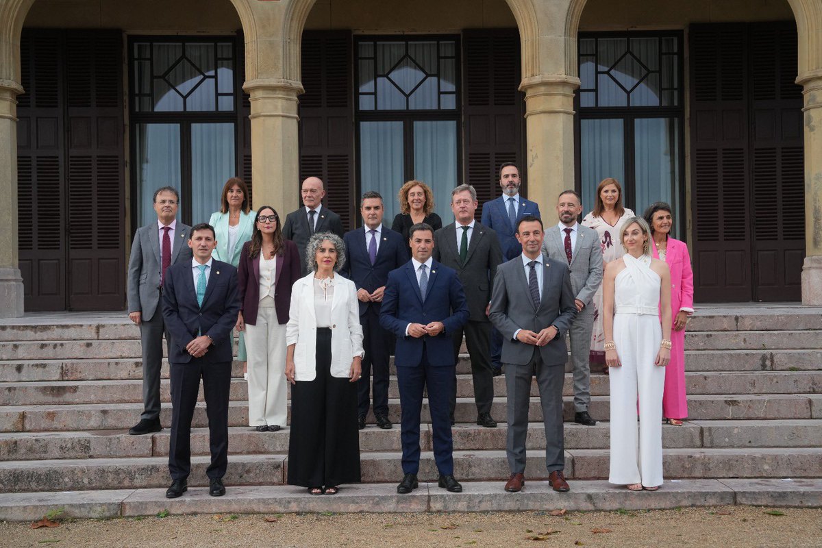 🏛️ El Palacio de Miramar de #Donostia #SanSebastián ha sido el escenario para la primera reunión del Consejo de #Gobierno tras el paréntesis del verano, que marca el inicio del nuevo curso #político.

Durante el encuentro hemos reflexionado sobre los retos del futuro que afronta