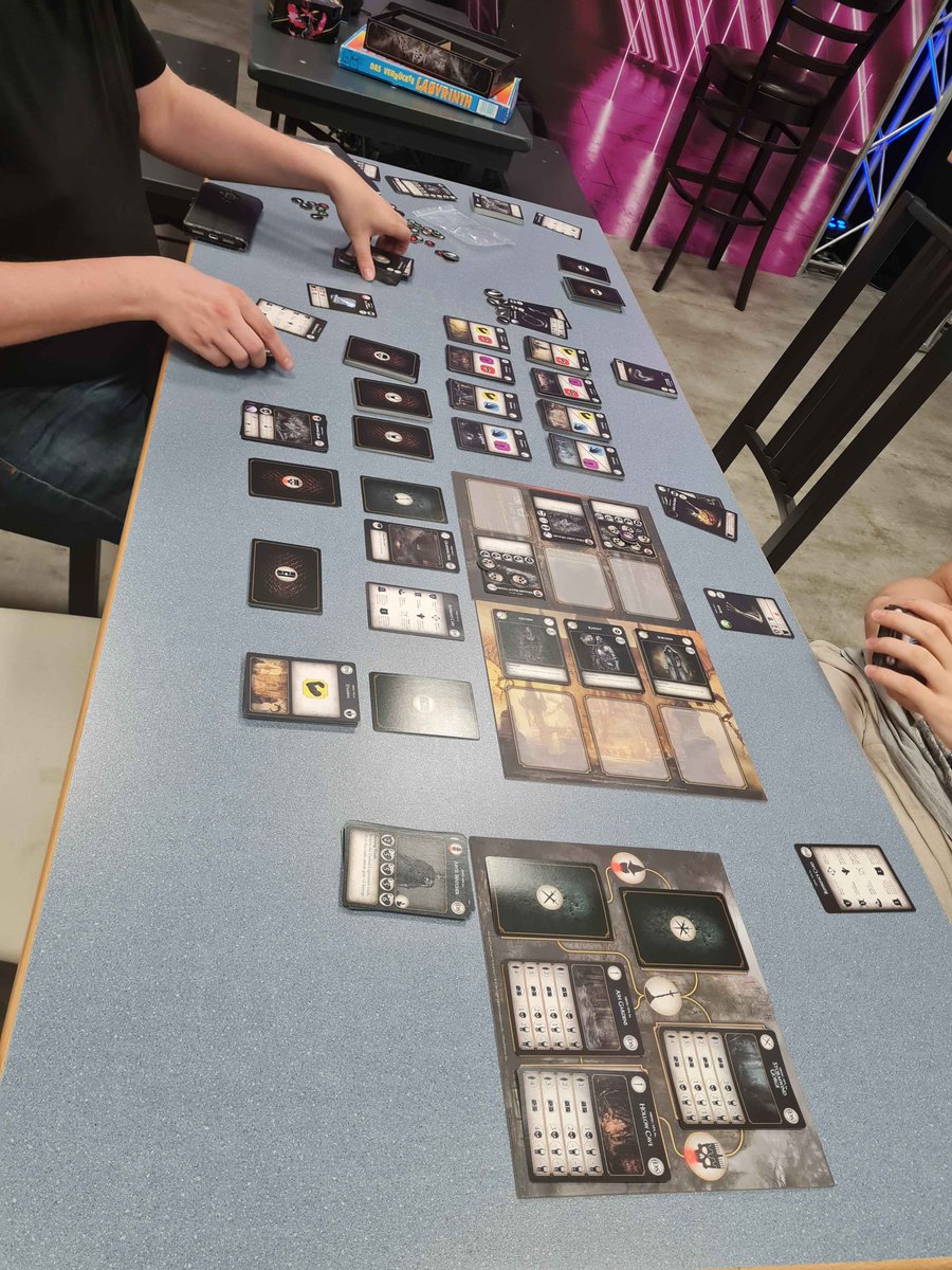 Gaming und eSports Community Trier e.V. (@gecotrier) on Twitter photo Kleine Einblicke von unserem Gesellschaftspiele Abend gestern! 🙌🎲 Kleine Einblicke von unserem Gesellschaftspiele Abend gestern! 🙌🎲