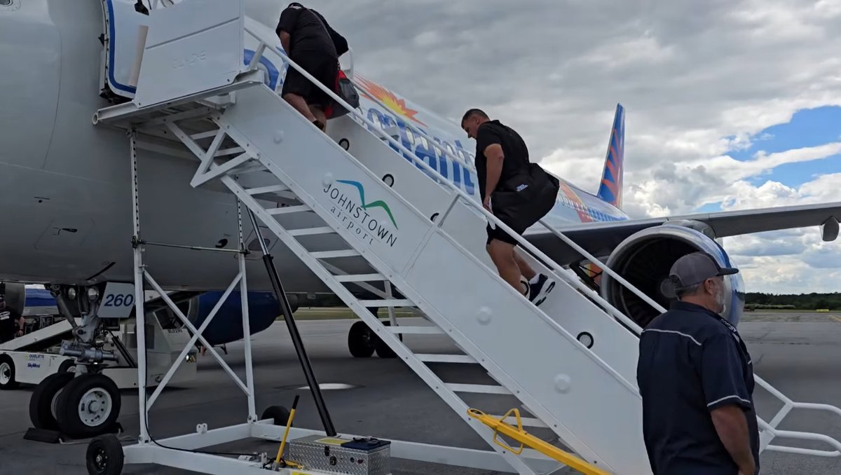 flyjohnstown's tweet image. On August 27th, the Saint Francis University Football team departed from Johnstown Airport en route to Louisiana to face off against Louisiana-Monroe on Thursday, August 28th.
Good luck today against Louisiana-Monroe—go Red Flash!
#johnstownpa #flyjst #redflash #collegefootball