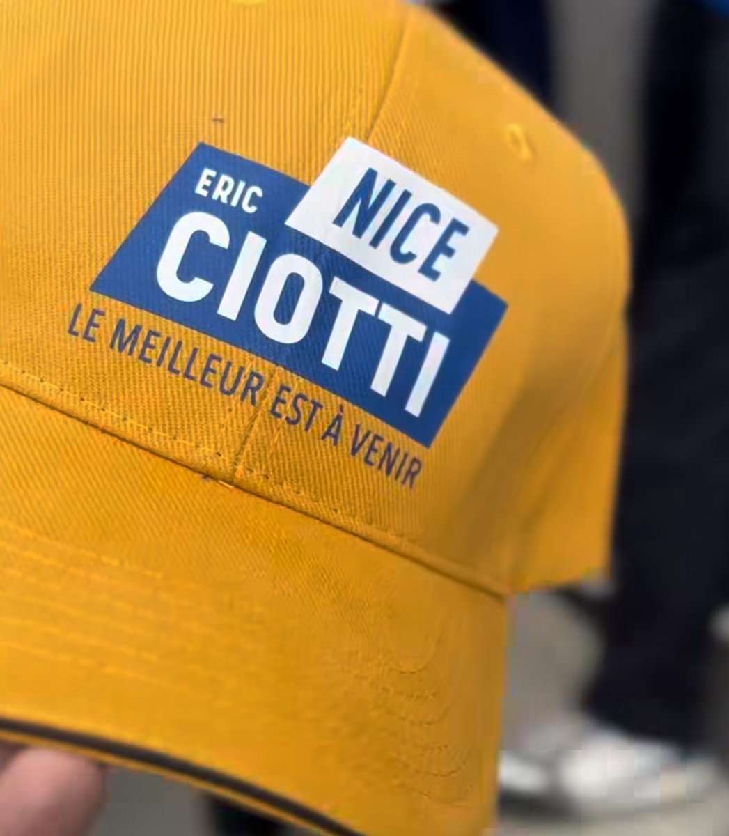 avec_estrosi's tweet photo. Entre fichage, fautes d’orthographe et plagiat de charte graphique, laborieux lancement de campagne pour @eciotti ! https://t.co/FtsxpQEqYA