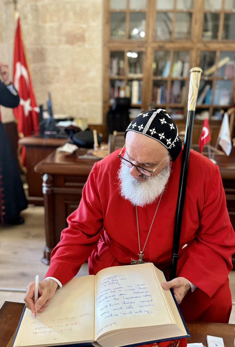 Süryani Kadim Ortodoks Patriğimiz Moran Mor Ignatios Efrem II Karim (<a href="/MorAphremII/">Mor Aphrem II</a>), bugün tarihi Deyrulzafaran Manastırı’nı ziyaret etti. Altı asır boyunca patriklik merkezi olan bu kadim mabette Patriklik tahtına oturması, manastırın asırlık mirasını bir kez daha canlandırdı.