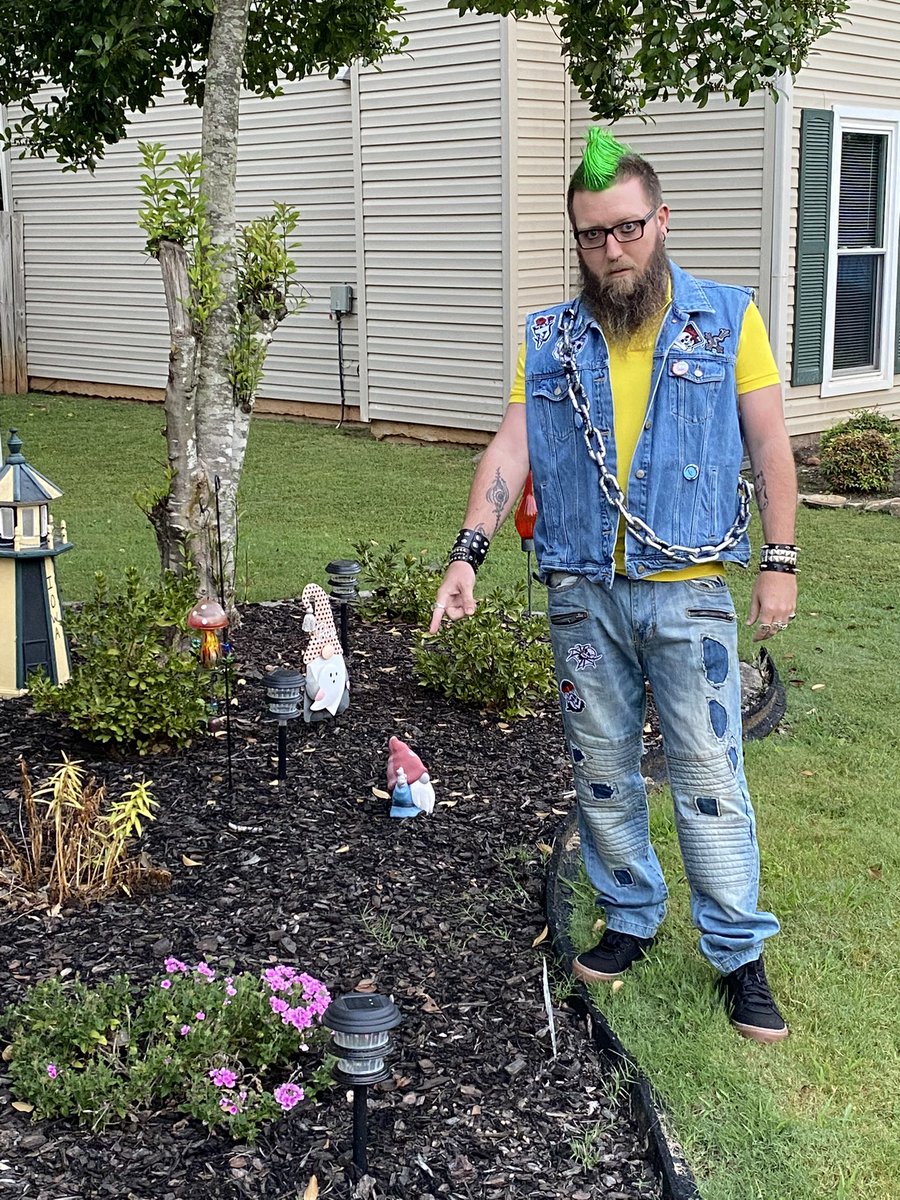 LDrewit's tweet photo. Who wore it best 😂 #dragoncon2025 is in town so you know I had to dress up for work! #punkmorty #rickandmorty #letsdrewthis https://t.co/JUt1uYoGym