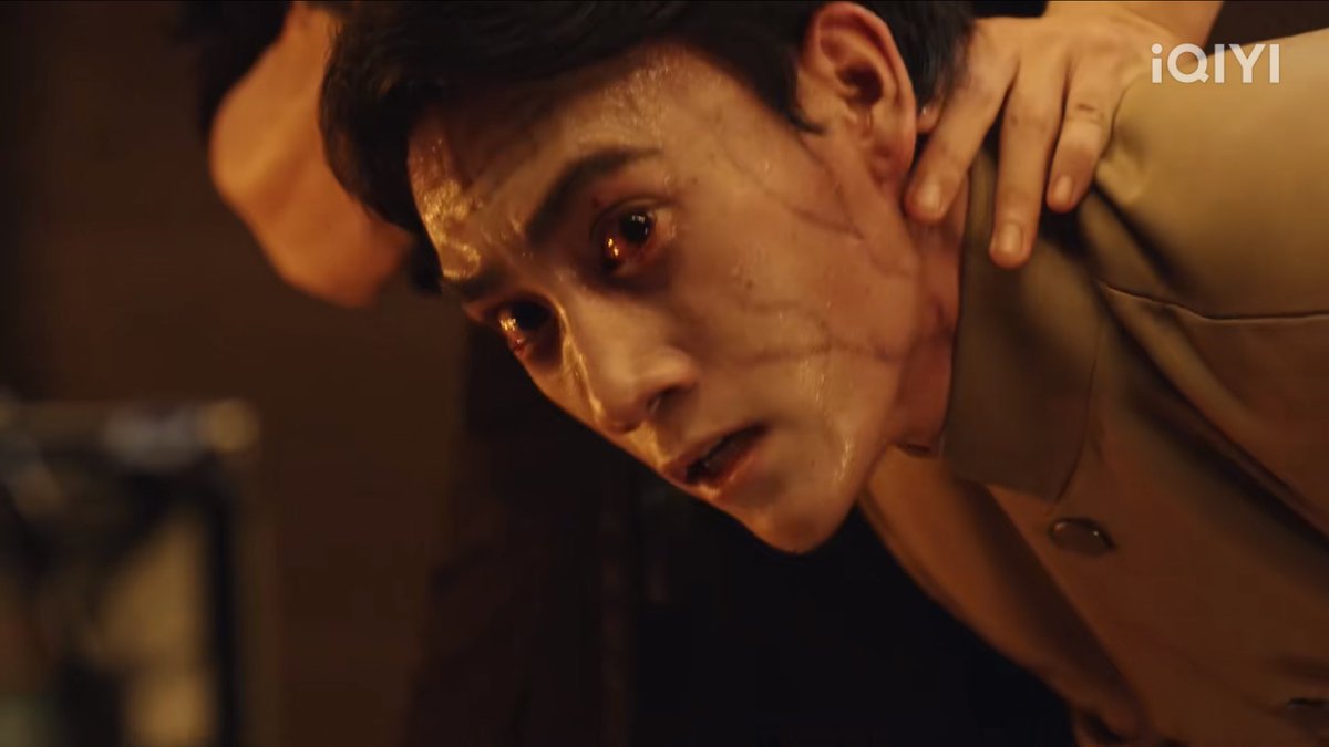 นสดหน้าใหม่แบบกับการแสดงครั้งแรกในชีวิต แต่เล่นแบบสามารถขุดน้ำหูน้ำตาออกมาได้ขนาดนี้ คือสุดยอดมาก ยอดฟอลไอจีแค่ 158 ฟอล ทีมเขมจิราไปเห็นอะไรในตัวฮีวะ แต่โคตรตาถึงเลย อีกไม่กี่ปีเจอชื่อ ปัง พิรุฬห์วัฒน์ เป็นนสดแถวหน้าแน่

#เขมจิราต้องรอดEP3