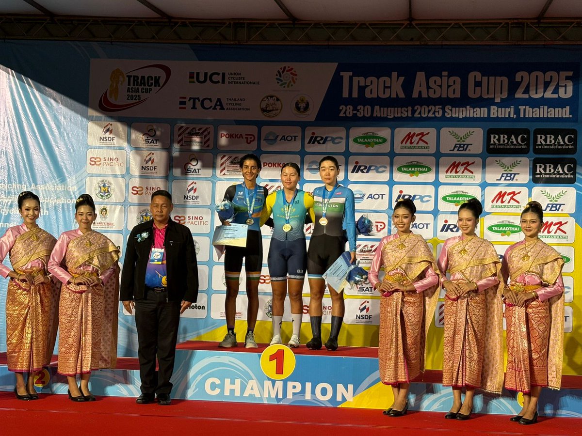 Adv.MK Pasha (@indsportslawyer) on Twitter photo India’s rising star , Harshita Jhakhar wins a silver medal at the Scratch race on the opening day of the Track Asia Cup , Thailand .
Jai Hind ! Jai Bharat 🇮🇳
#cyclingfederationofindia
#CFI <a href="/cfiindia_/">Cycling Federation of India</a> India’s rising star , Harshita Jhakhar wins a silver medal at the Scratch race on the opening day of the Track Asia Cup , Thailand .
Jai Hind ! Jai Bharat 🇮🇳
#cyclingfederationofindia
#CFI <a href="/cfiindia_/">Cycling Federation of India</a>