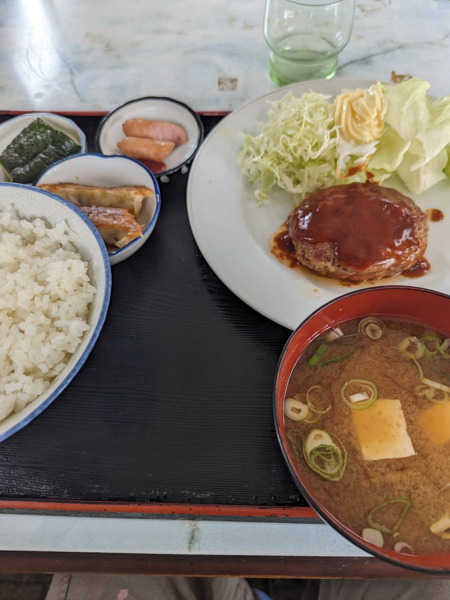 burune1231's tweet photo. やっぱりきうちはもつ煮定食が人気みたい！ https://t.co/wCTRTMSZyb