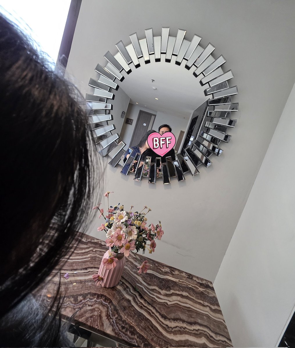 Intimate90 tweet media