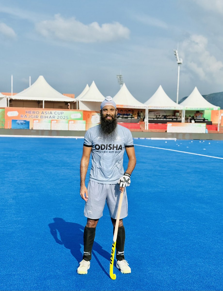 Locked in. Fired up. 
Ready for the Asia Cup 🏑💪
#hockeyindia #TeamIndia #meninblue #indiakagame #AsiaCup2025 #Bihar
