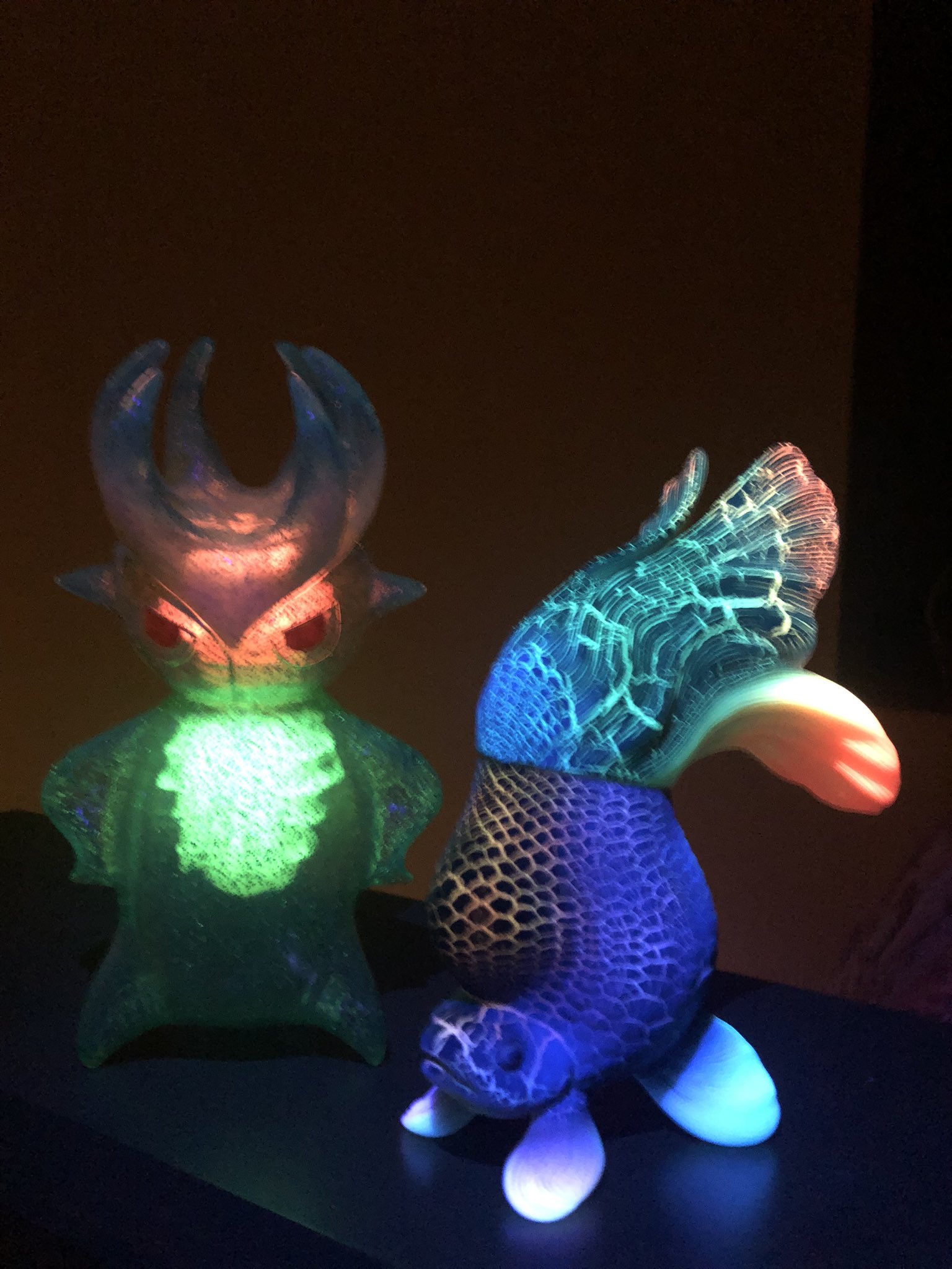 バッカルコーン - Search / X