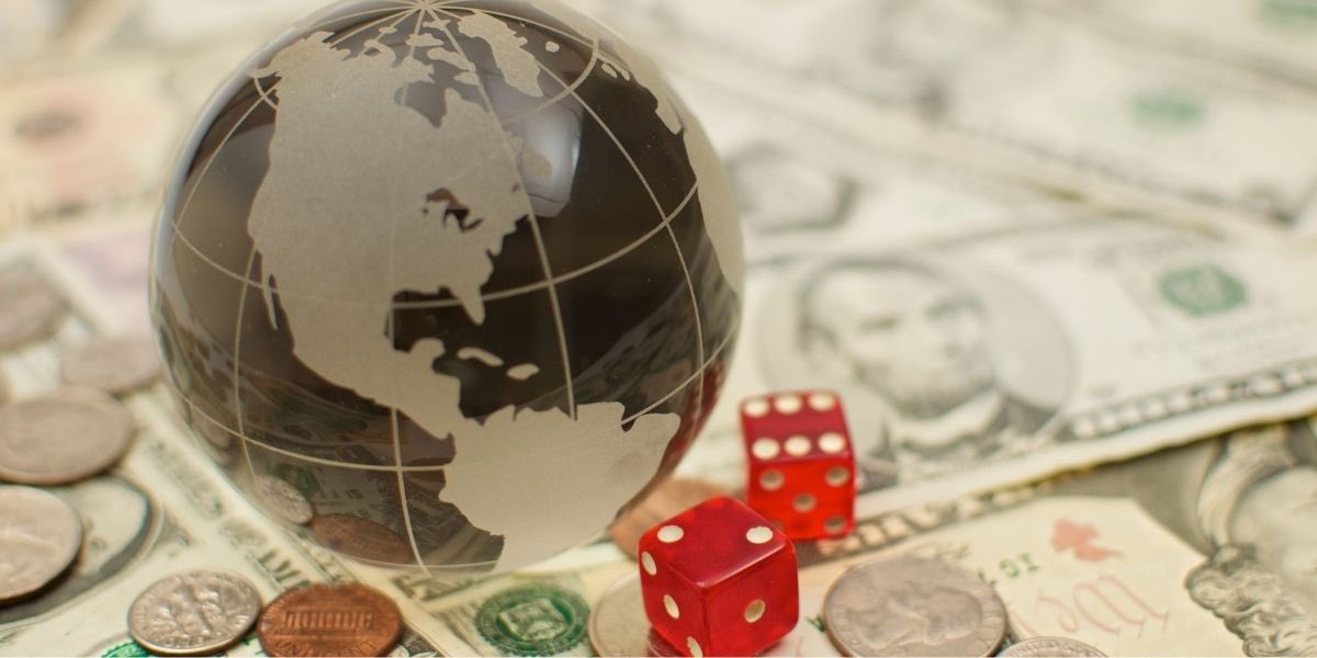 ayo_creator's tweet image. Market Update:

$BTC holds strong at $113K, bouncing off \$112.5K support amid positive economic signals.
With recession fears easing, crypto sentiment improves.

⚠️ Watch for potential volatility:

🕗 8:00 PM – White House briefing
🕥 10:30 PM – Trump to sign executive orders.