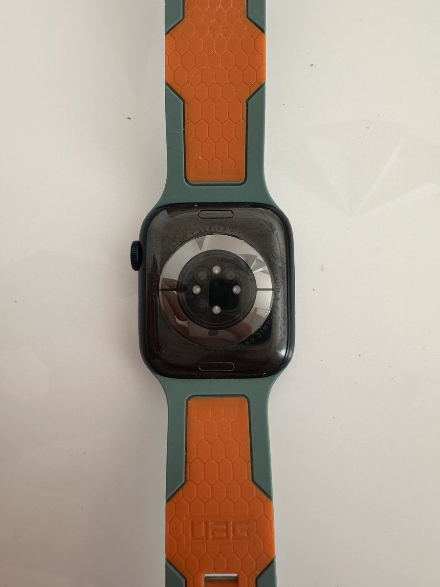 dreadpen's tweet image. Apple Watch 8 - Like new - 9500mkd
