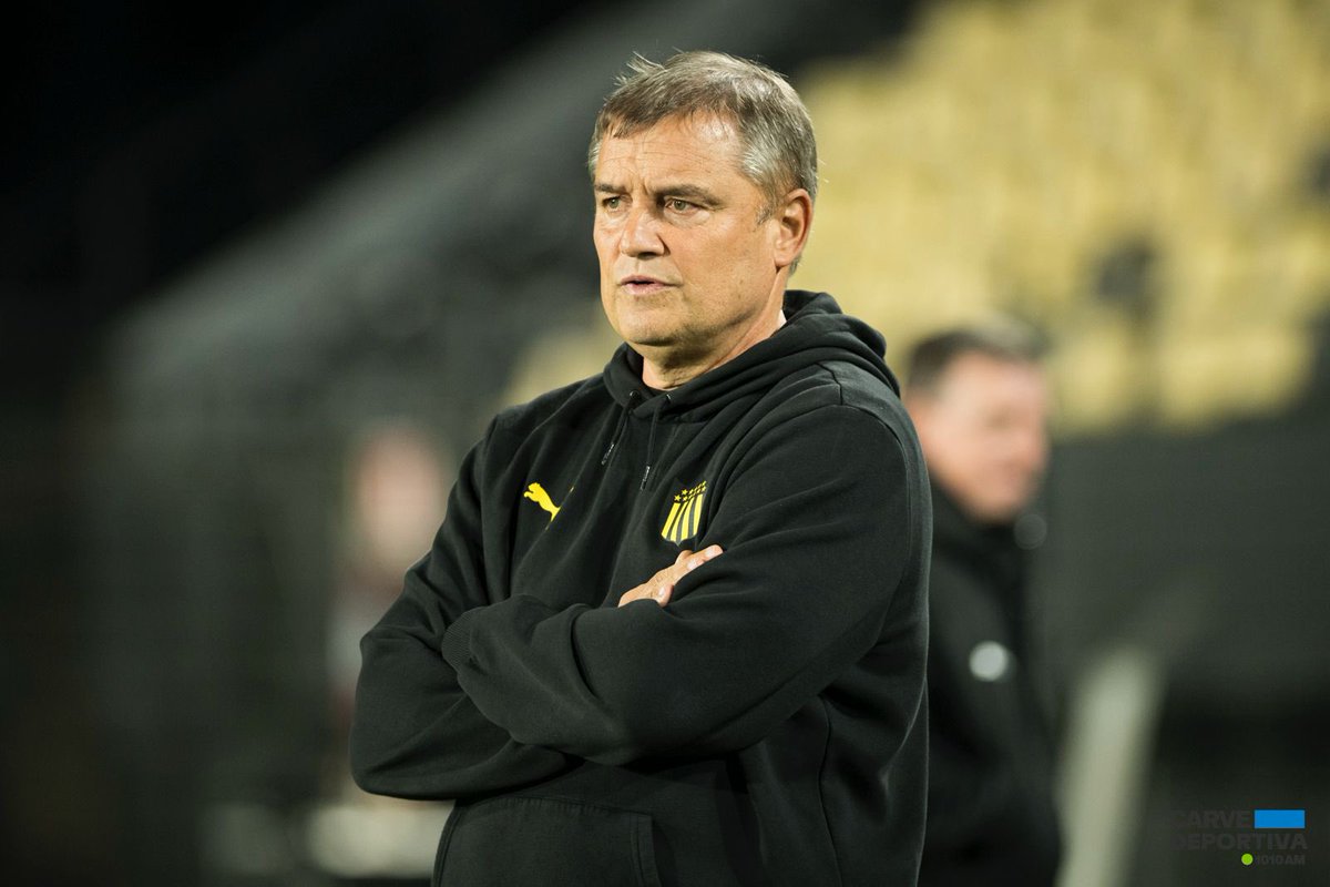 “Peñarol no va a cumplir a la Libertadores . Algo hemos recuperado, puede ser mística o historia. Queremos concretarlo con más resultados y soñamos con que la podamos ganar. El camino creo que es este que estamos marcando

Diego Aguirre en #Minuto1

▶️ youtube.com/watch?v=szcHyH…