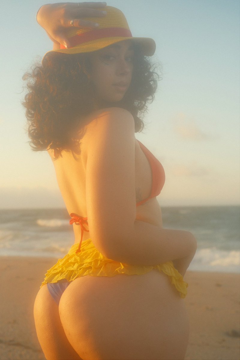 Bikini Luffy from One Piece in Mexico 🔥 

More from this set on my Patreon, the link is in my bio!

#onepiece