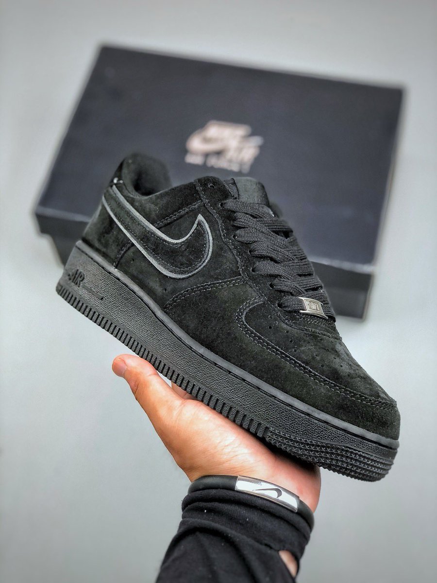 HundredsCrews's tweet photo. Guys bantu jap putih atau hitam? 🥹❤️

Like : Putih 
Rt : Hitam https://t.co/cC7a5U9wk6