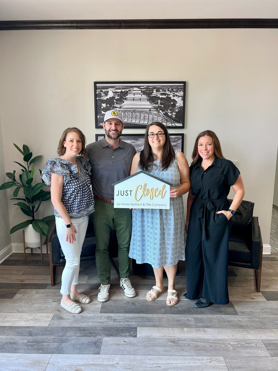 KimLynnRealtor's tweet photo. Closing day for Adam &amp; Kelly! We may have seen 50 houses, but finding the right one was worth every step. Welcome back to Waco and the Baylor Family 💛🐻 Congrats, friends! #SicEm #BaylorFamily #Waco https://t.co/VMjzpTQiIT