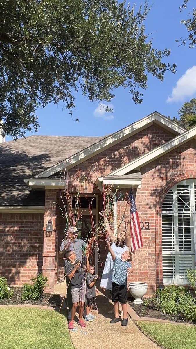 KimLynnRealtor's tweet photo. Closing day for Adam &amp; Kelly! We may have seen 50 houses, but finding the right one was worth every step. Welcome back to Waco and the Baylor Family 💛🐻 Congrats, friends! #SicEm #BaylorFamily #Waco https://t.co/VMjzpTQiIT