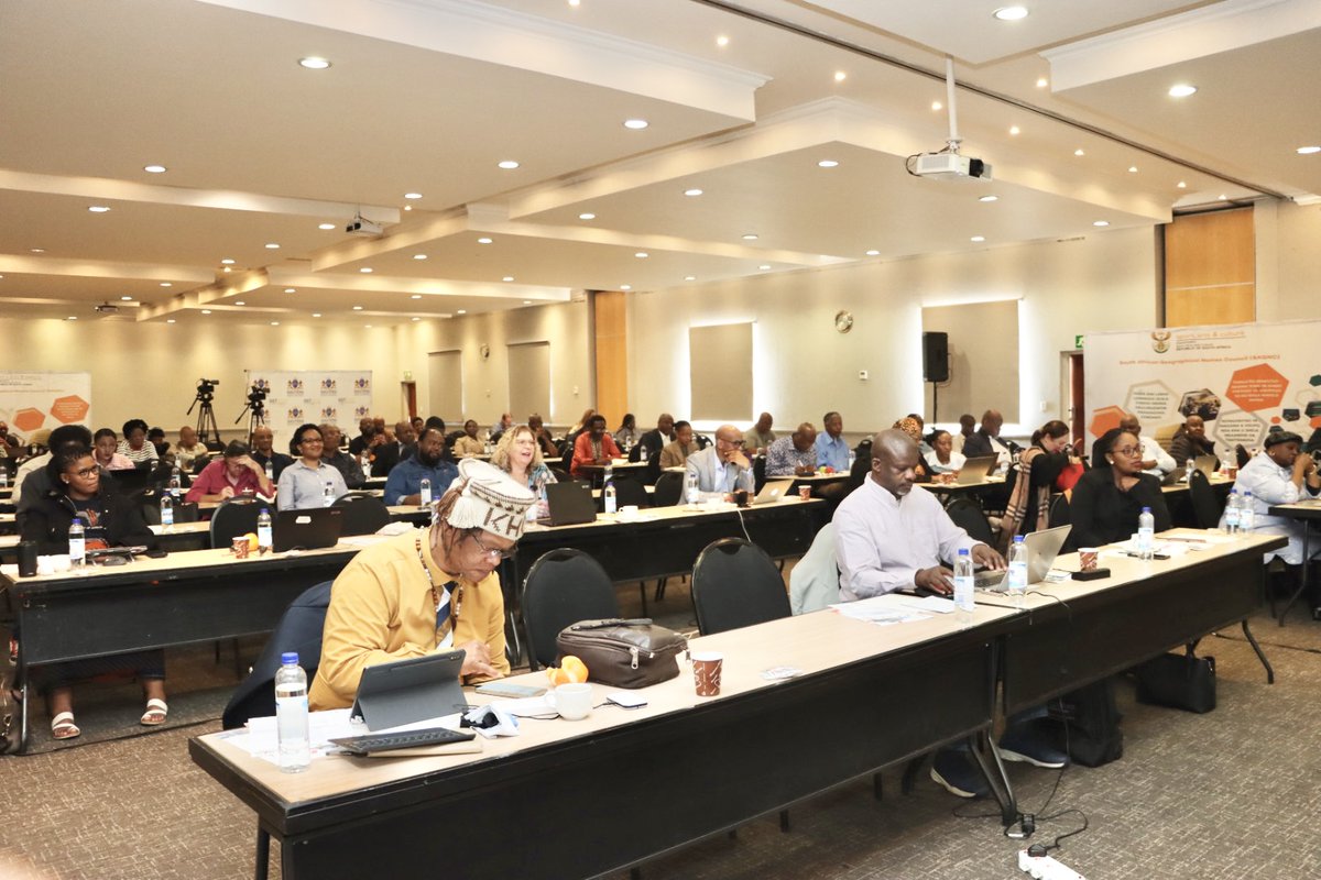 SportArtsCultur's tweet photo. South African Geographical Names Capacity Building  and Awareness Workshop [3/4]

#SAGNC #GeographicalNameChange #GeographicalNames
#InspiringANationOfWinners
#CapacityBuildingWorkshop https://t.co/DY0JuBP3op