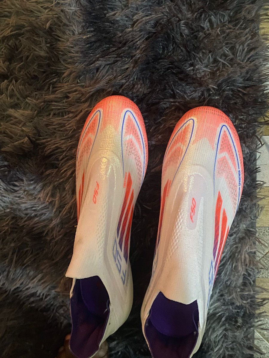 Champ_like_me (@e_mokera) on Twitter photo 