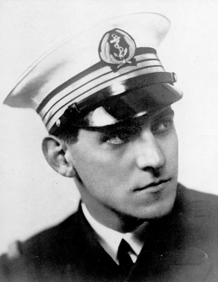 29 août 1941 : le capitaine de corvette Honoré d’Estienne d’Orves est fusillé par les Allemands au Mont-Valérien. Rallié aux Forces navales françaises libres, il avait organisé l'un des premiers réseaux de la Résistance avant de se faire arrêter à Nantes en janvier 1941.