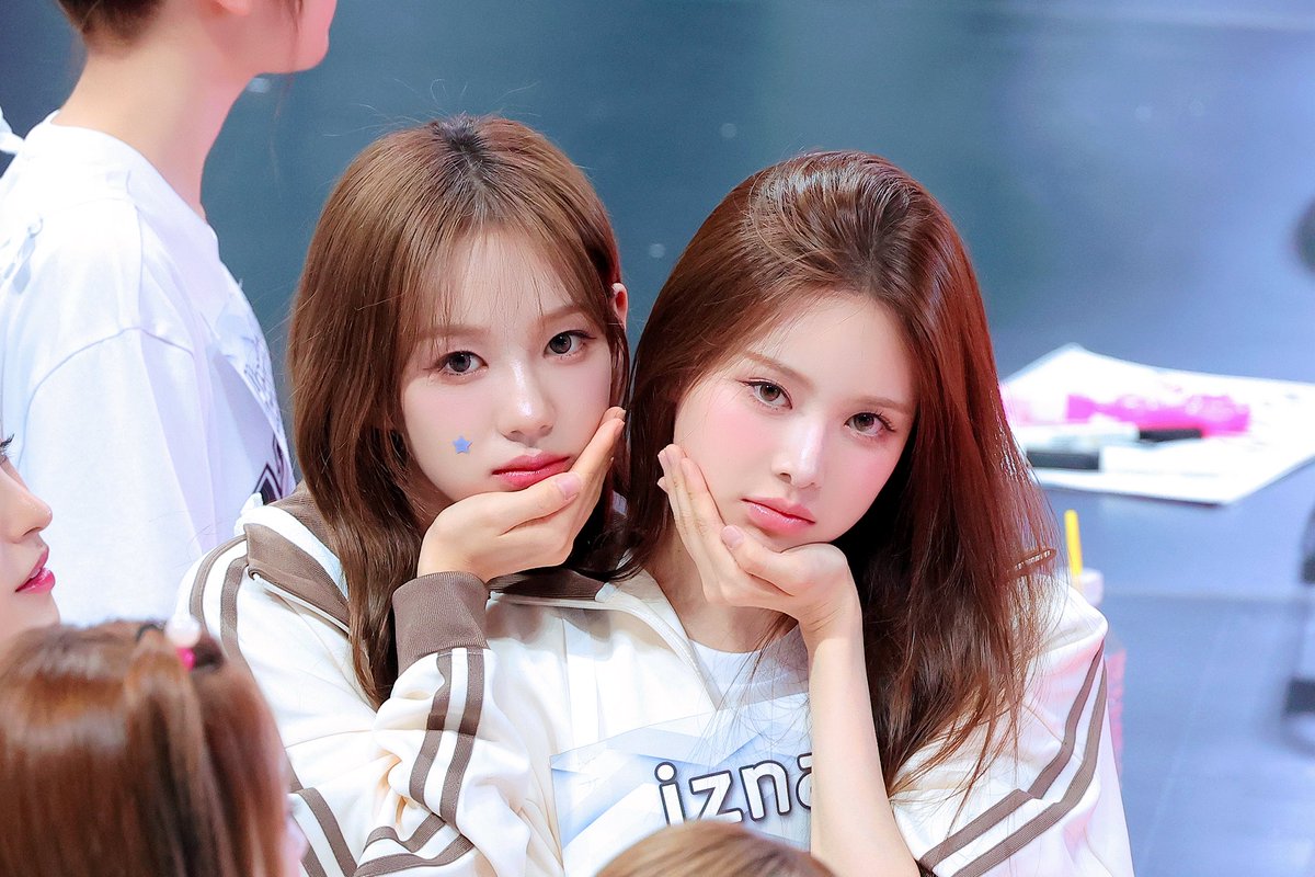 mong_babo's tweet image. 250825 샤방즈 #이즈나 #방지민 #유사랑