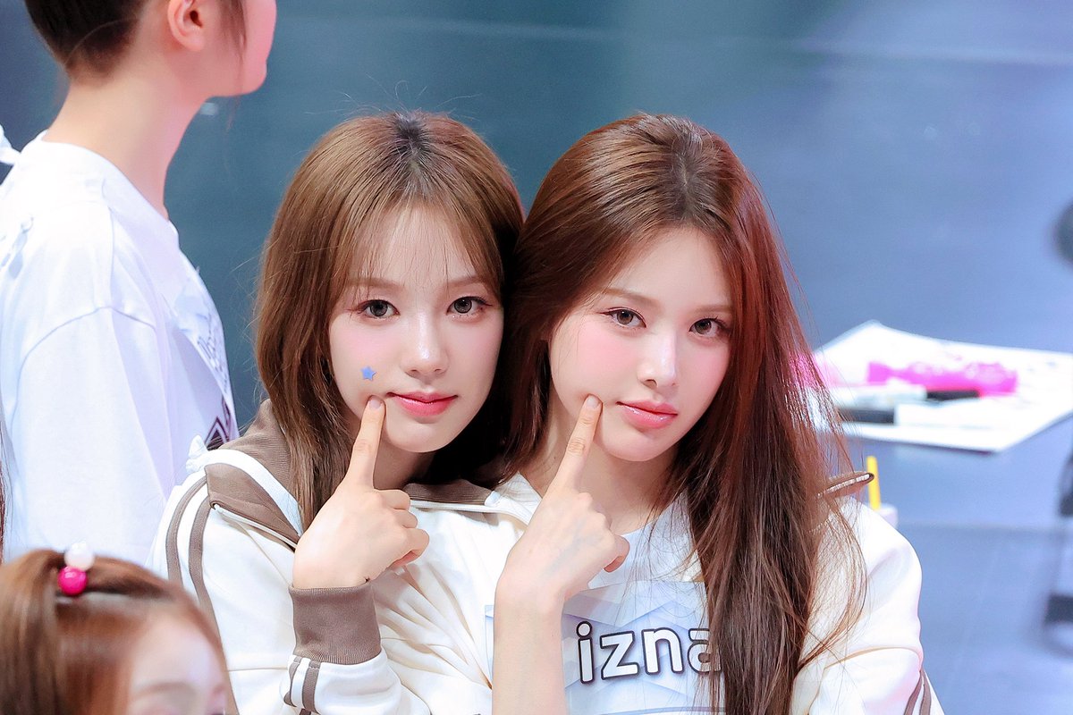 mong_babo's tweet image. 250825 샤방즈 #이즈나 #방지민 #유사랑